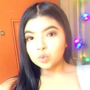 Meet your Posher, Gabriela